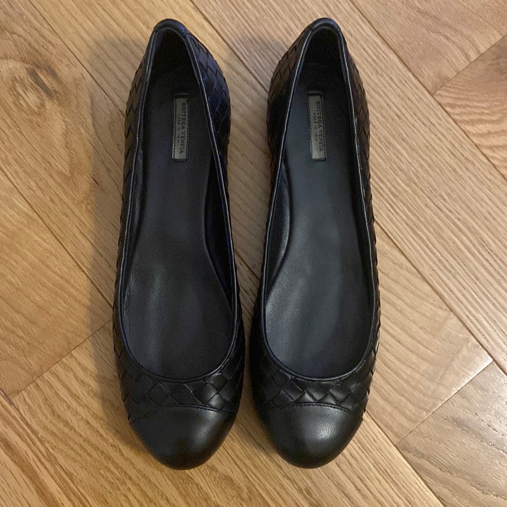 Bottega Venetia black ballet flats